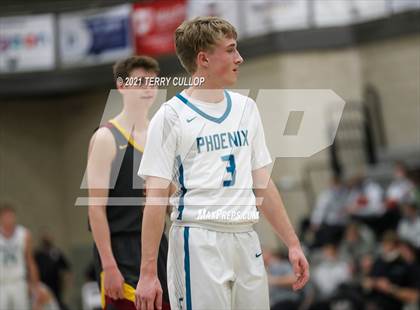 Thumbnail 1 in Mountain View vs. Farmington (UHSAA 5A Quarterfinal) photogallery.