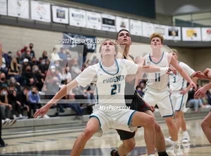 Thumbnail 2 in Mountain View vs. Farmington (UHSAA 5A Quarterfinal) photogallery.