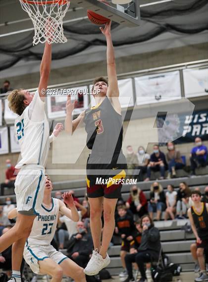 Thumbnail 2 in Mountain View vs. Farmington (UHSAA 5A Quarterfinal) photogallery.