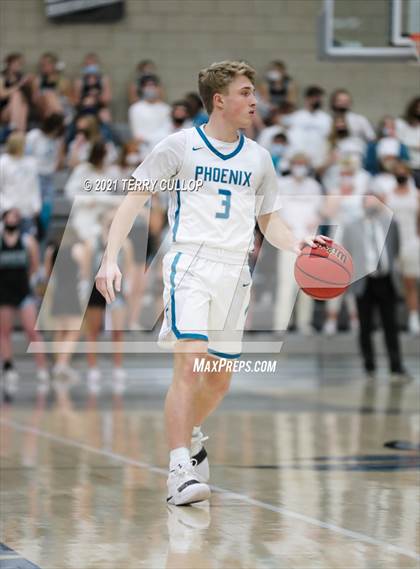 Thumbnail 2 in Mountain View vs. Farmington (UHSAA 5A Quarterfinal) photogallery.