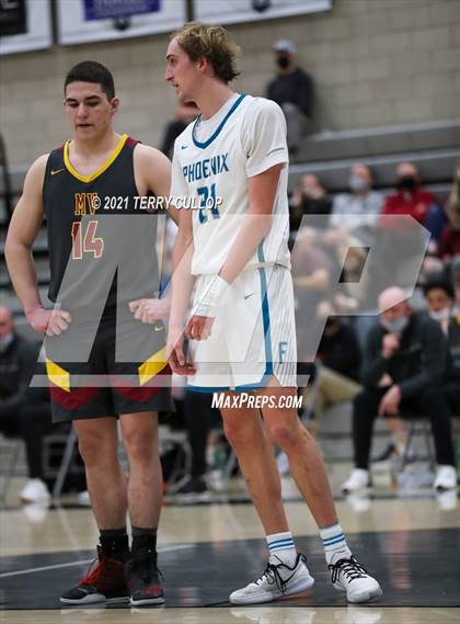 Thumbnail 1 in Mountain View vs. Farmington (UHSAA 5A Quarterfinal) photogallery.