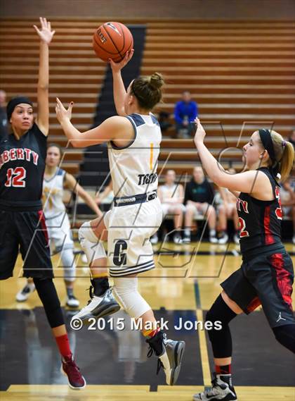Thumbnail 3 in Gilbert vs. Liberty (Nike Tournament of Champions) photogallery.