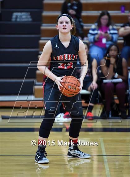 Thumbnail 3 in Gilbert vs. Liberty (Nike Tournament of Champions) photogallery.
