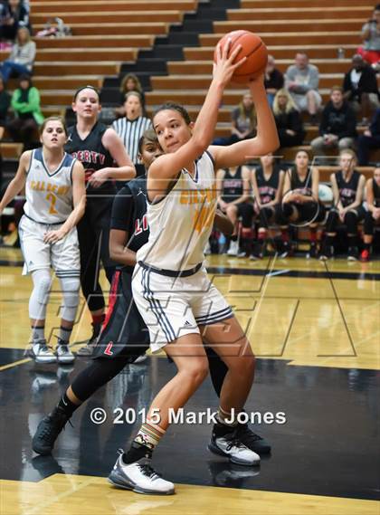 Thumbnail 2 in Gilbert vs. Liberty (Nike Tournament of Champions) photogallery.