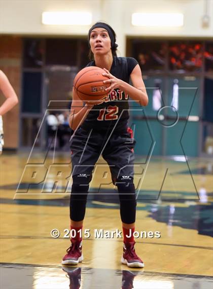 Thumbnail 2 in Gilbert vs. Liberty (Nike Tournament of Champions) photogallery.