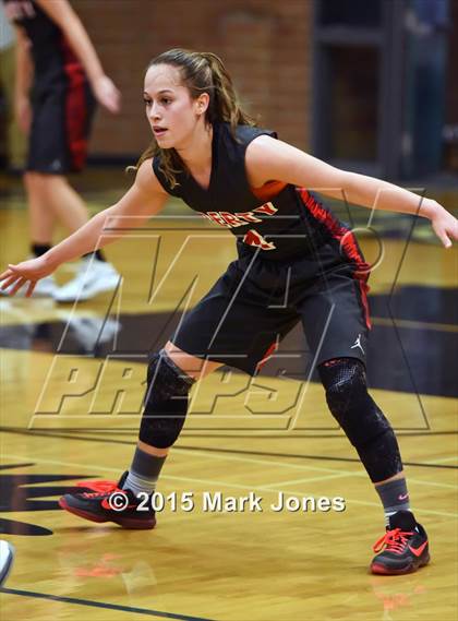 Thumbnail 3 in Gilbert vs. Liberty (Nike Tournament of Champions) photogallery.