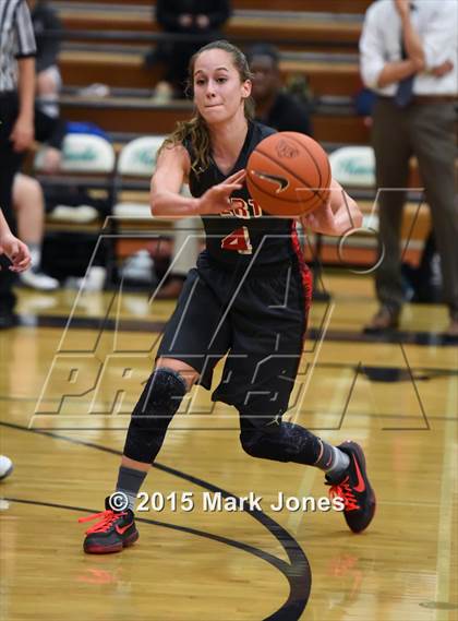 Thumbnail 1 in Gilbert vs. Liberty (Nike Tournament of Champions) photogallery.