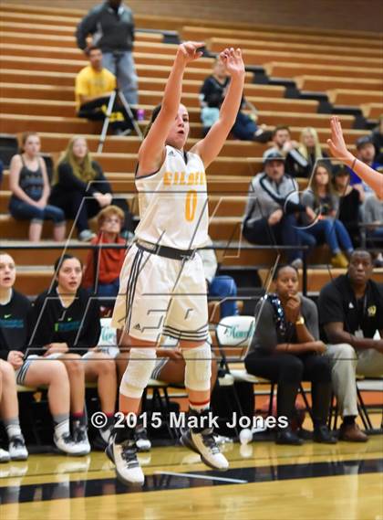 Thumbnail 2 in Gilbert vs. Liberty (Nike Tournament of Champions) photogallery.