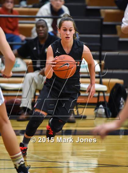 Thumbnail 3 in Gilbert vs. Liberty (Nike Tournament of Champions) photogallery.