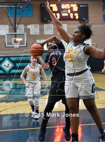 Thumbnail 3 in Gilbert vs. Liberty (Nike Tournament of Champions) photogallery.