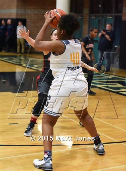 Thumbnail 3 in Gilbert vs. Liberty (Nike Tournament of Champions) photogallery.
