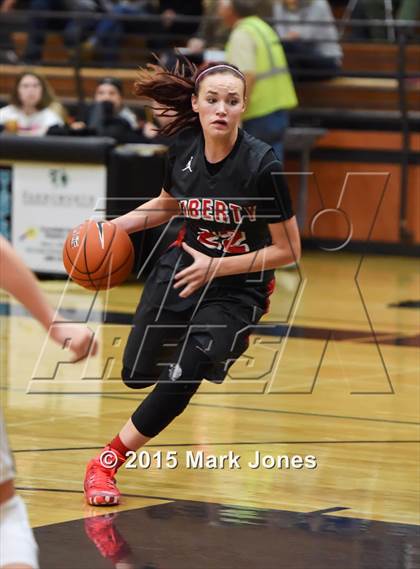 Thumbnail 2 in Gilbert vs. Liberty (Nike Tournament of Champions) photogallery.