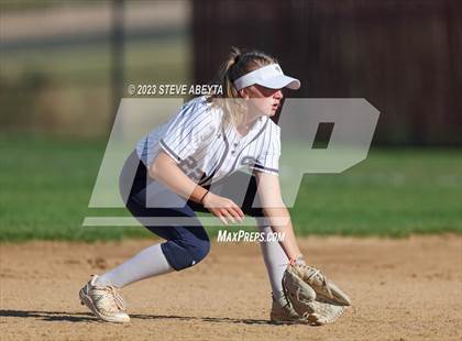 Thumbnail 2 in Ralston Valley @ Cherokee Trail photogallery.
