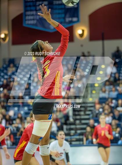 Thumbnail 2 in Cathedral Catholic vs. Torrey Pines (CIF SDS Open Finals) photogallery.