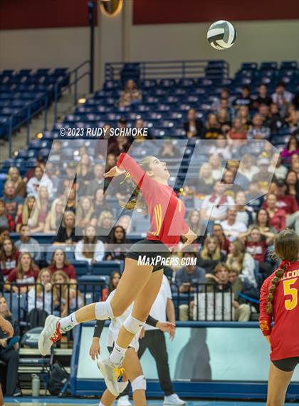 Thumbnail 2 in Cathedral Catholic vs. Torrey Pines (CIF SDS Open Finals) photogallery.