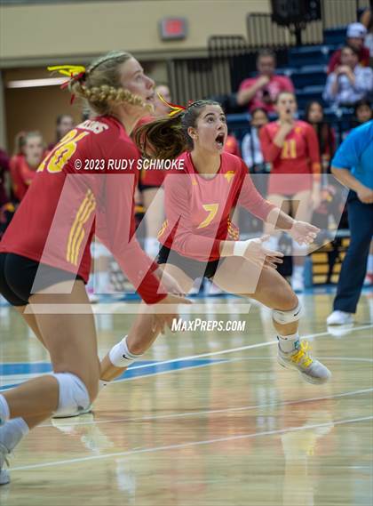 Thumbnail 2 in Cathedral Catholic vs. Torrey Pines (CIF SDS Open Finals) photogallery.