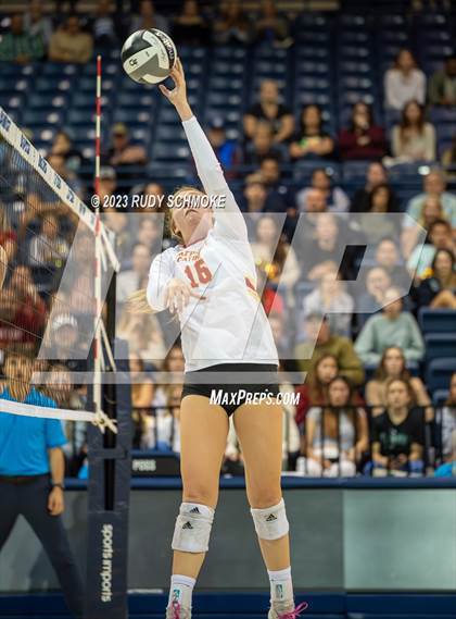 Thumbnail 2 in Cathedral Catholic vs. Torrey Pines (CIF SDS Open Finals) photogallery.