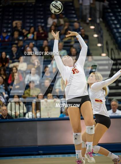 Thumbnail 2 in Cathedral Catholic vs. Torrey Pines (CIF SDS Open Finals) photogallery.