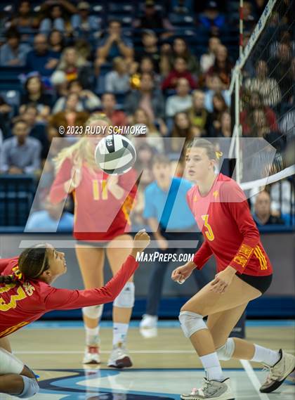 Thumbnail 3 in Cathedral Catholic vs. Torrey Pines (CIF SDS Open Finals) photogallery.