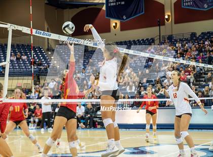 Thumbnail 3 in Cathedral Catholic vs. Torrey Pines (CIF SDS Open Finals) photogallery.