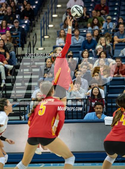 Thumbnail 1 in Cathedral Catholic vs. Torrey Pines (CIF SDS Open Finals) photogallery.