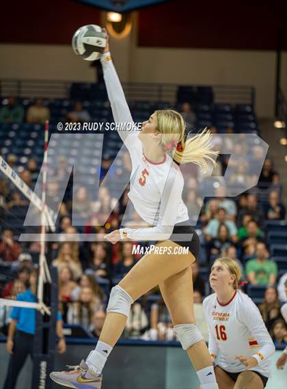 Thumbnail 3 in Cathedral Catholic vs. Torrey Pines (CIF SDS Open Finals) photogallery.