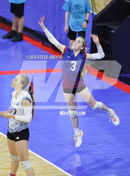 Thumbnail 3 in Otis vs. Briggsdale (CHSAA 1A First Round Elimination Bracket) photogallery.