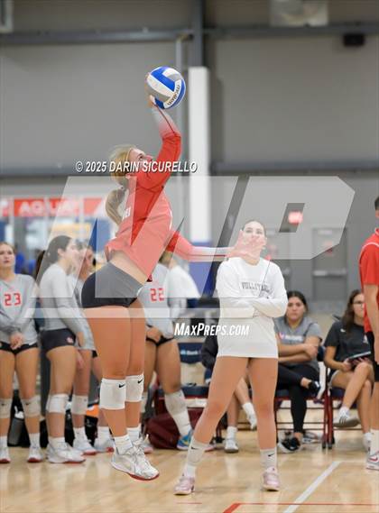 Thumbnail 1 in Mater Dei vs. Owyhee (Nike Tournament of Champions – Southwest) photogallery.