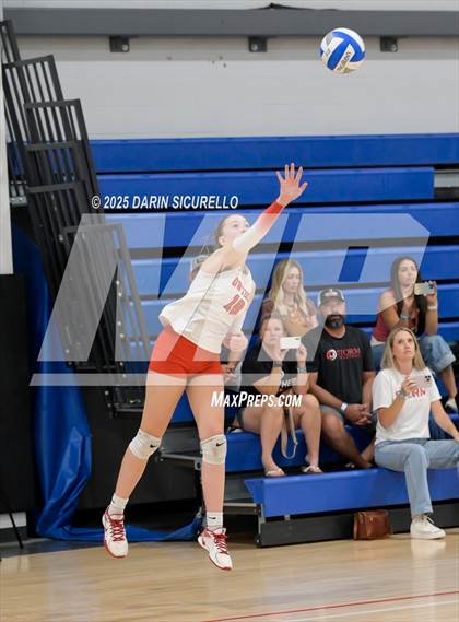 Thumbnail 1 in Mater Dei vs. Owyhee (Nike Tournament of Champions – Southwest) photogallery.