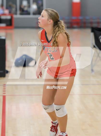 Thumbnail 2 in Mater Dei vs. Owyhee (Nike Tournament of Champions – Southwest) photogallery.