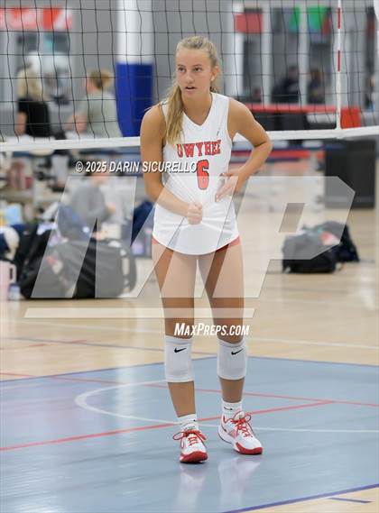 Thumbnail 3 in Mater Dei vs. Owyhee (Nike Tournament of Champions – Southwest) photogallery.