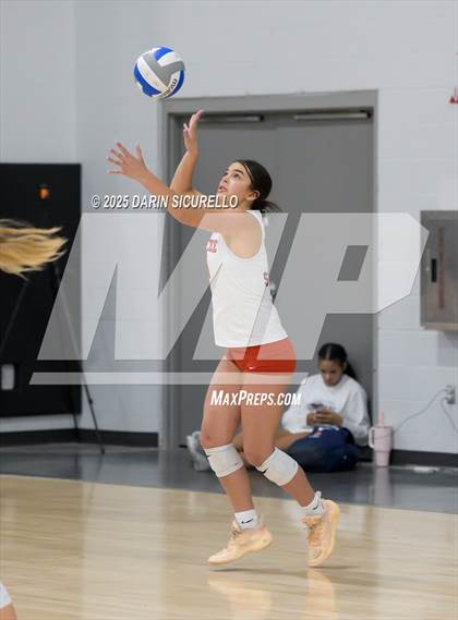 Thumbnail 3 in Mater Dei vs. Owyhee (Nike Tournament of Champions – Southwest) photogallery.