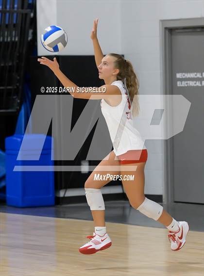 Thumbnail 2 in Mater Dei vs. Owyhee (Nike Tournament of Champions – Southwest) photogallery.
