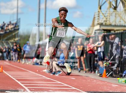 Thumbnail 3 in NYSPHSAA Outdoor Track & Field Championship (Triple Jump) photogallery.