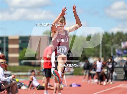 Thumbnail 3 in NYSPHSAA Outdoor Track & Field Championship (Triple Jump) photogallery.