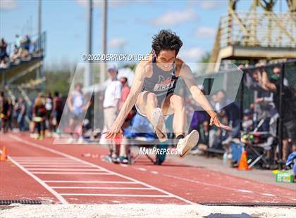 Thumbnail 1 in NYSPHSAA Outdoor Track & Field Championship (Triple Jump) photogallery.