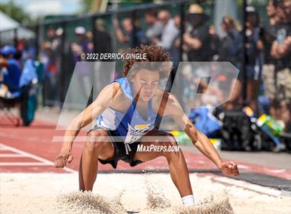 Thumbnail 2 in NYSPHSAA Outdoor Track & Field Championship (Triple Jump) photogallery.