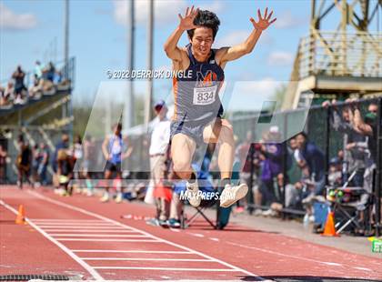 Thumbnail 3 in NYSPHSAA Outdoor Track & Field Championship (Triple Jump) photogallery.