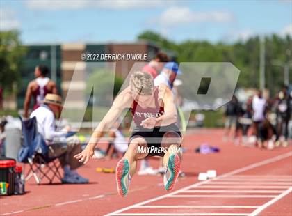 Thumbnail 2 in NYSPHSAA Outdoor Track & Field Championship (Triple Jump) photogallery.