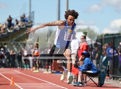 Thumbnail 2 in NYSPHSAA Outdoor Track & Field Championship (Triple Jump) photogallery.