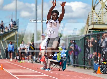 Thumbnail 1 in NYSPHSAA Outdoor Track & Field Championship (Triple Jump) photogallery.