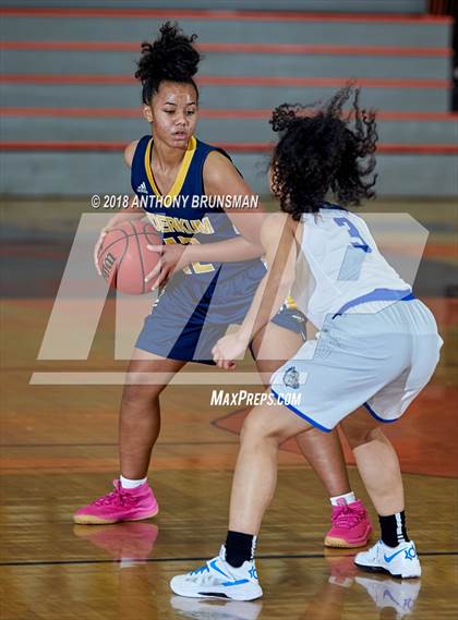 Thumbnail 3 in Inderkum vs. Folsom (Roseville Elite Showcase) photogallery.