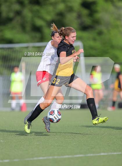 Thumbnail 1 in St. Teresa's Academy @ Park Hill (MSHSAA Class 4 Quarterfinal) photogallery.