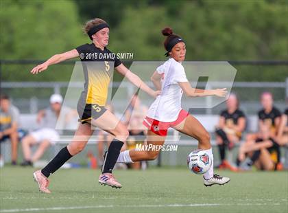 Thumbnail 1 in St. Teresa's Academy @ Park Hill (MSHSAA Class 4 Quarterfinal) photogallery.