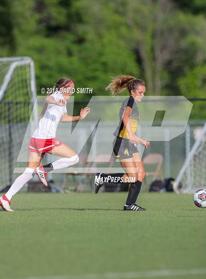 Thumbnail 1 in St. Teresa's Academy @ Park Hill (MSHSAA Class 4 Quarterfinal) photogallery.