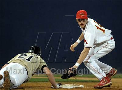 Thumbnail 3 in El Dorado vs. Calvert Hall (Anderson Bat National Classic) photogallery.