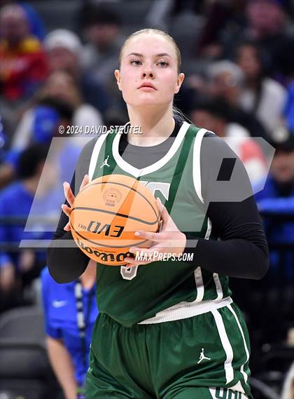 Thumbnail 3 in Granada Hills Charter vs. Caruthers (CIF State D3 Final) photogallery.
