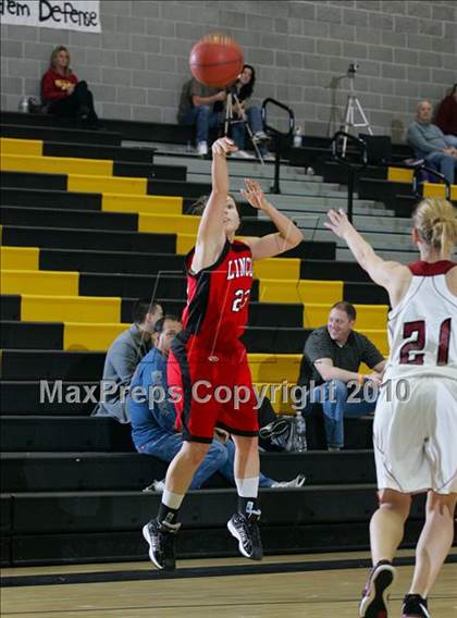 Thumbnail 2 in Lincoln vs. Bear River (Common Good Classic) photogallery.