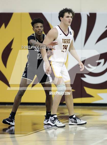 Thumbnail 1 in Seguin @ Dripping Springs photogallery.
