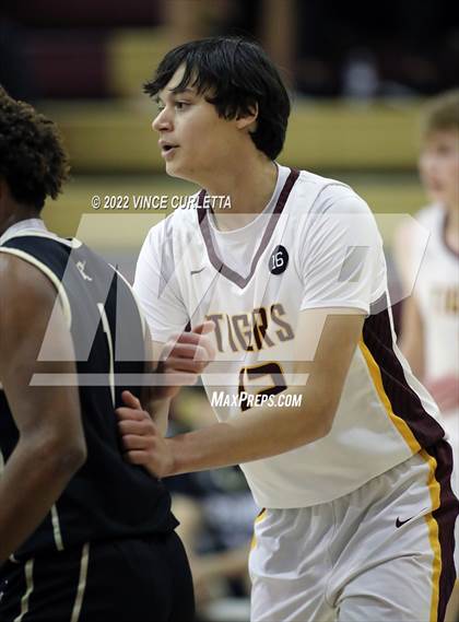 Thumbnail 2 in Seguin @ Dripping Springs photogallery.
